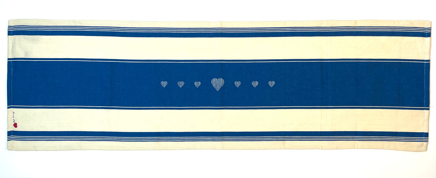 "Loving Life" Table Runner
