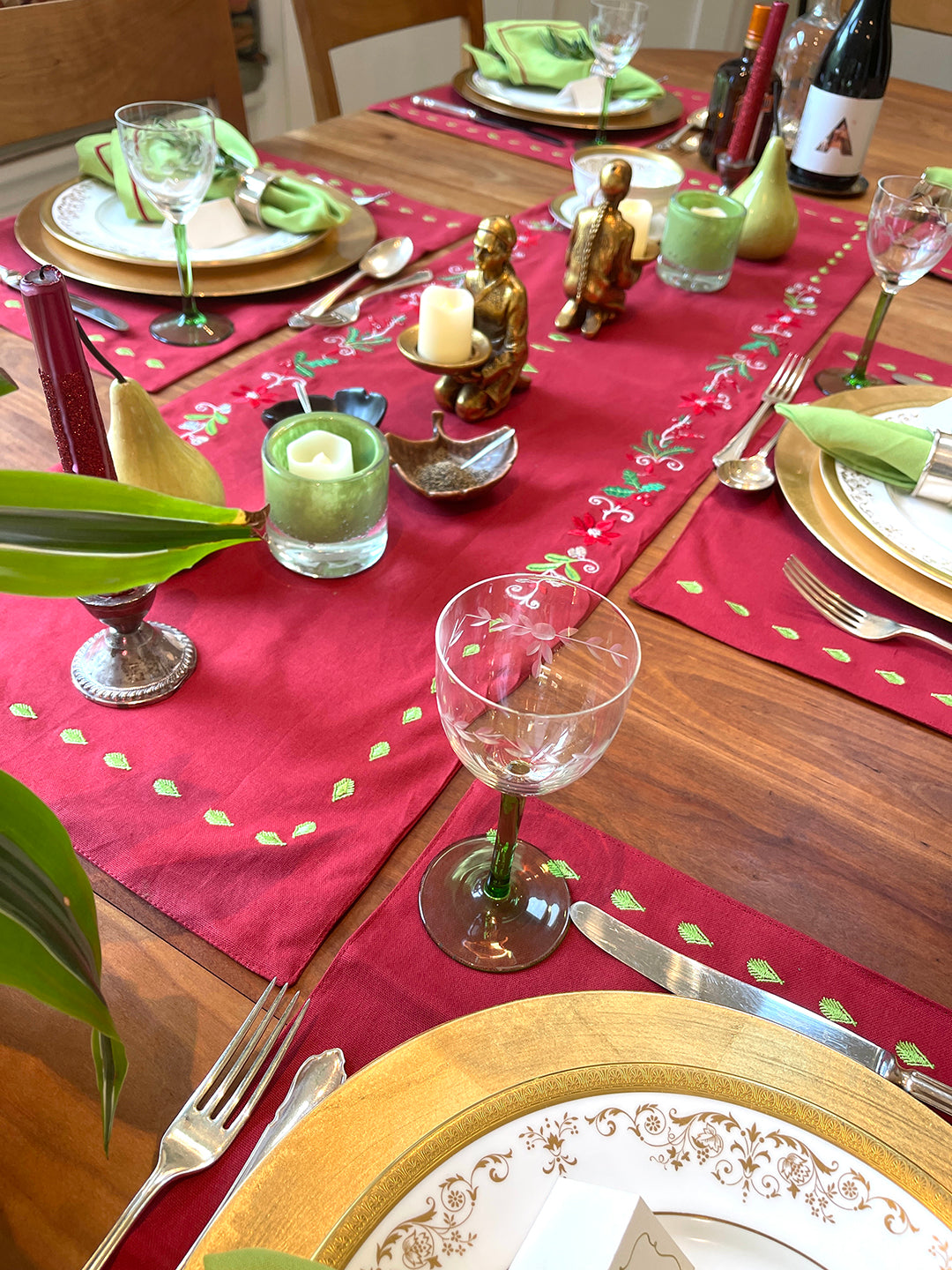 "Joy Collection" - Table Runner