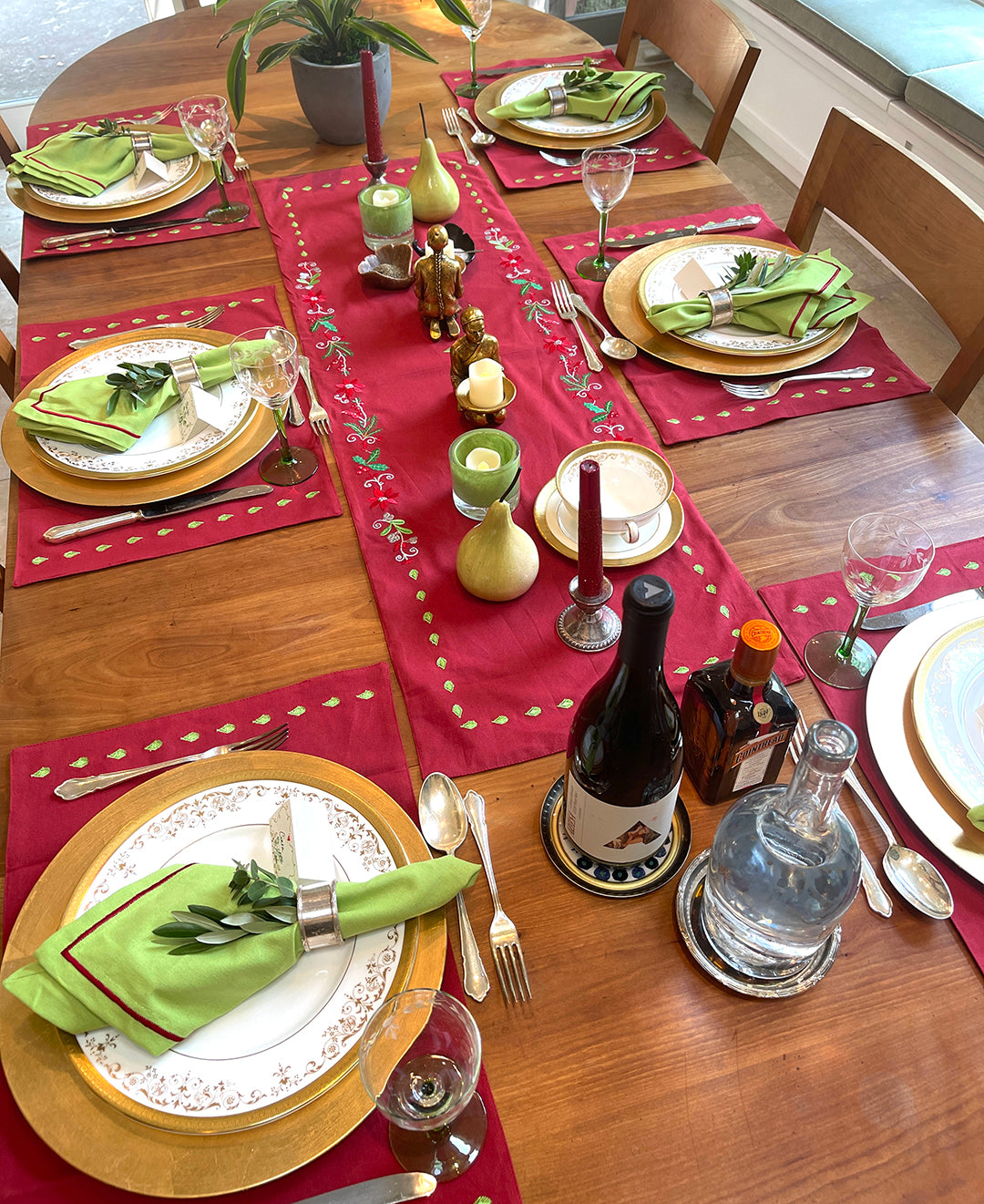 "Joy Collection" - Table Runner