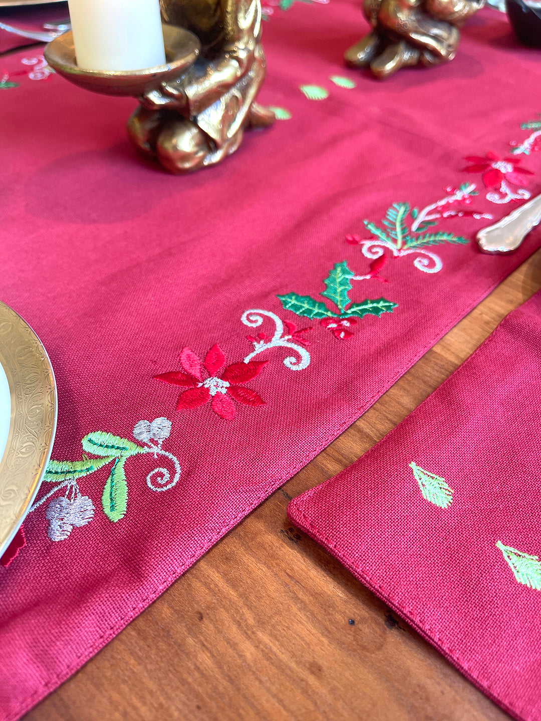 "Joy Collection" - Table Runner
