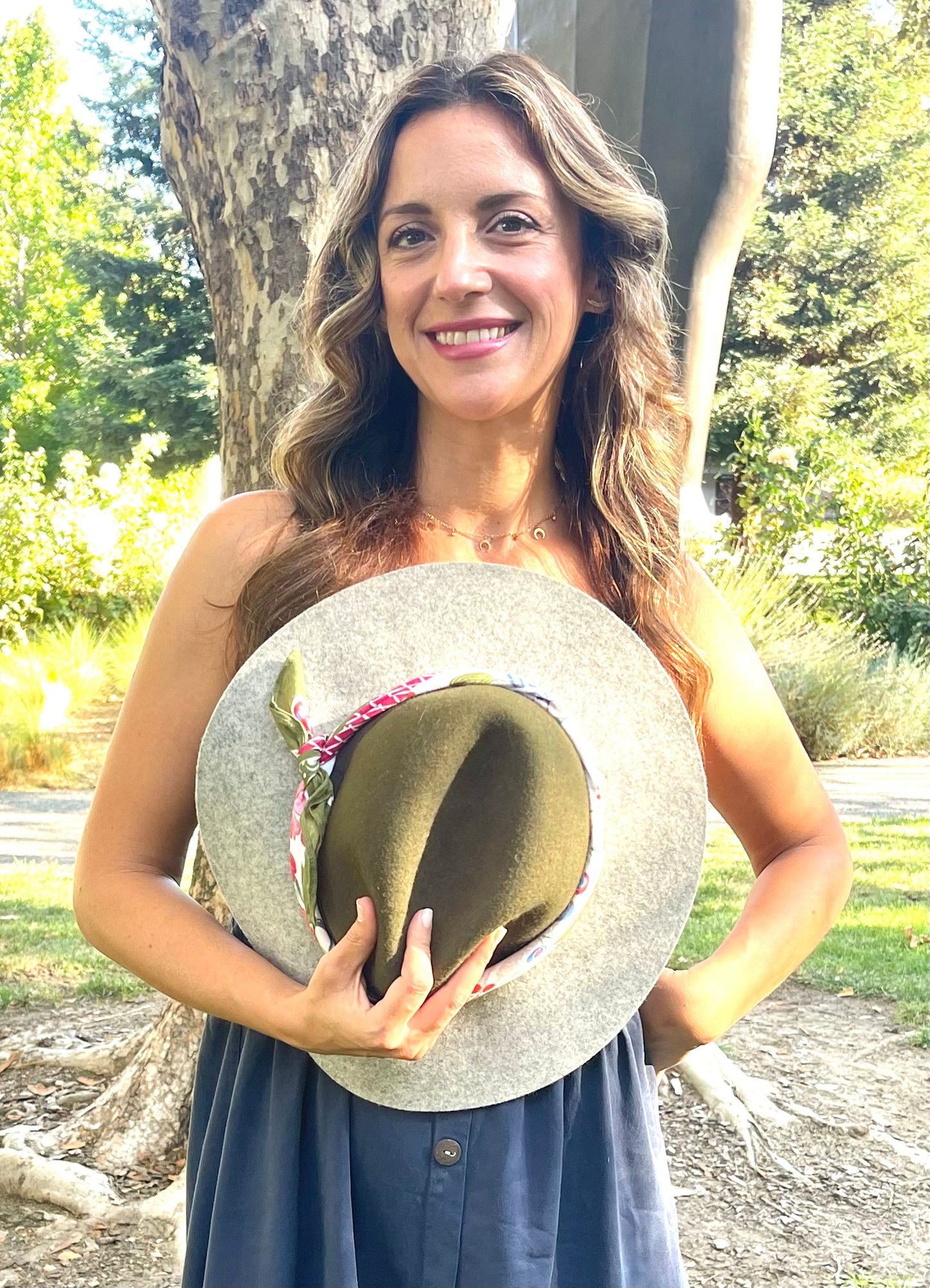 "Beauty" Organic Cotton Neck Scarf