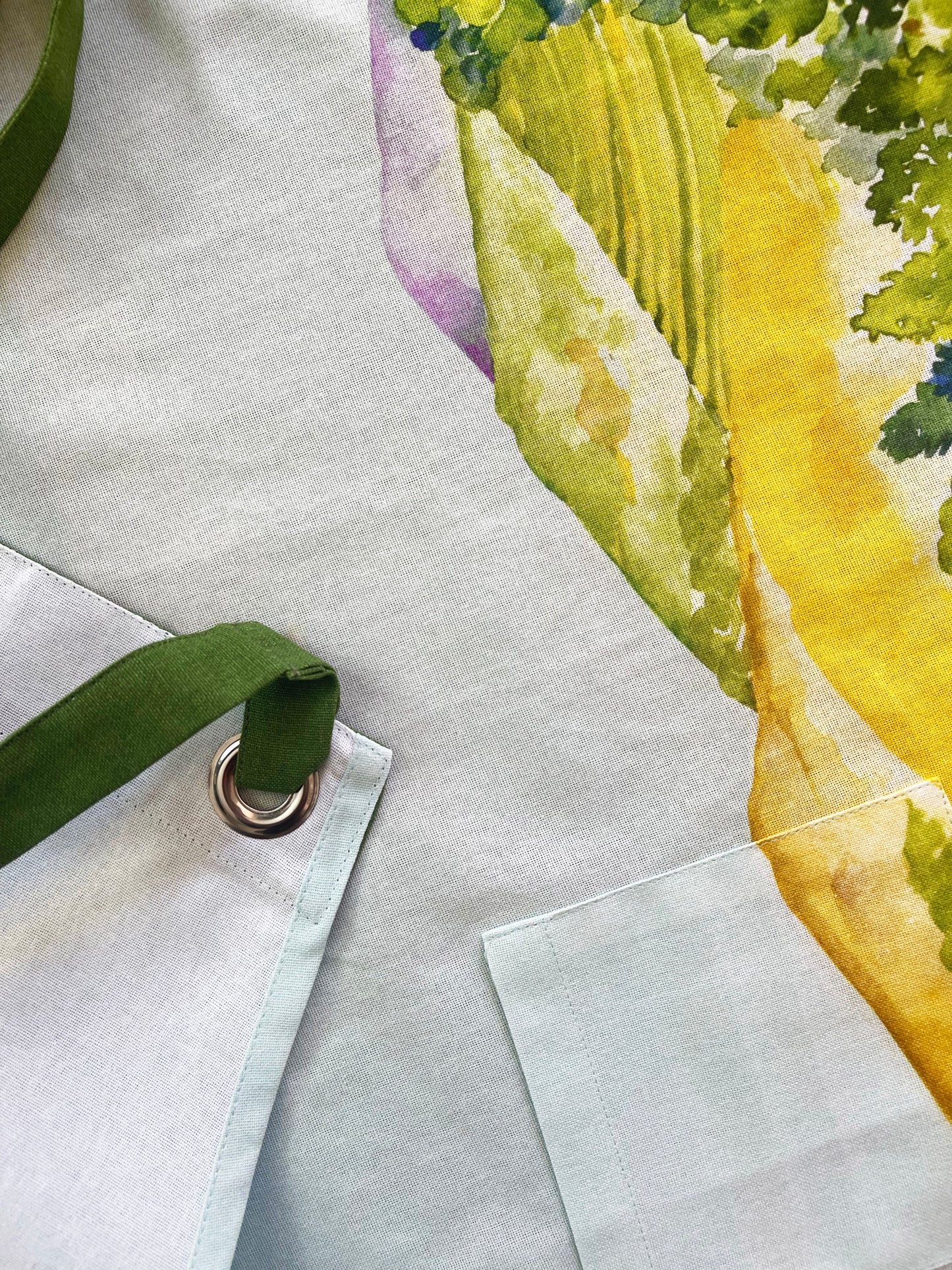"Among the Vines" Apron