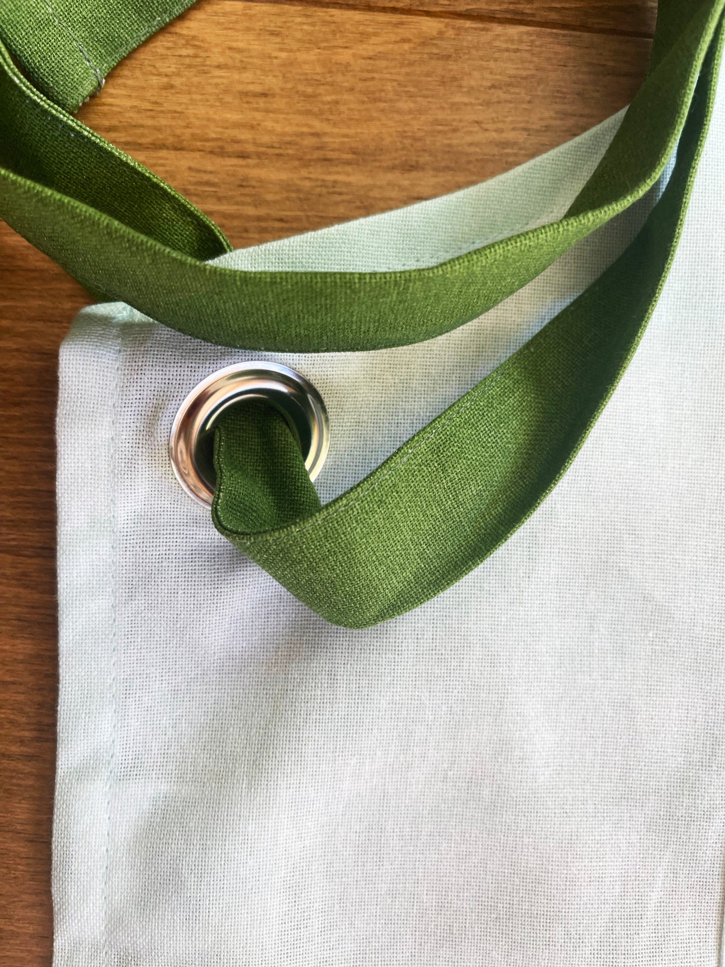 "Among the Vines" Apron