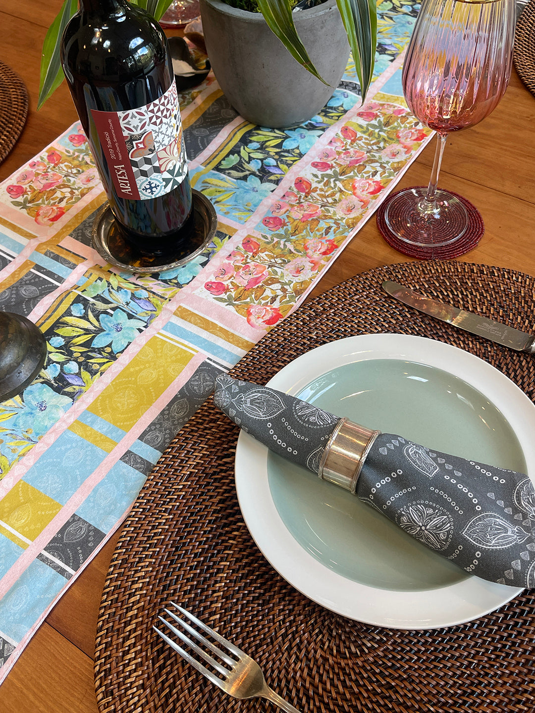 "Oratory" Table Runner