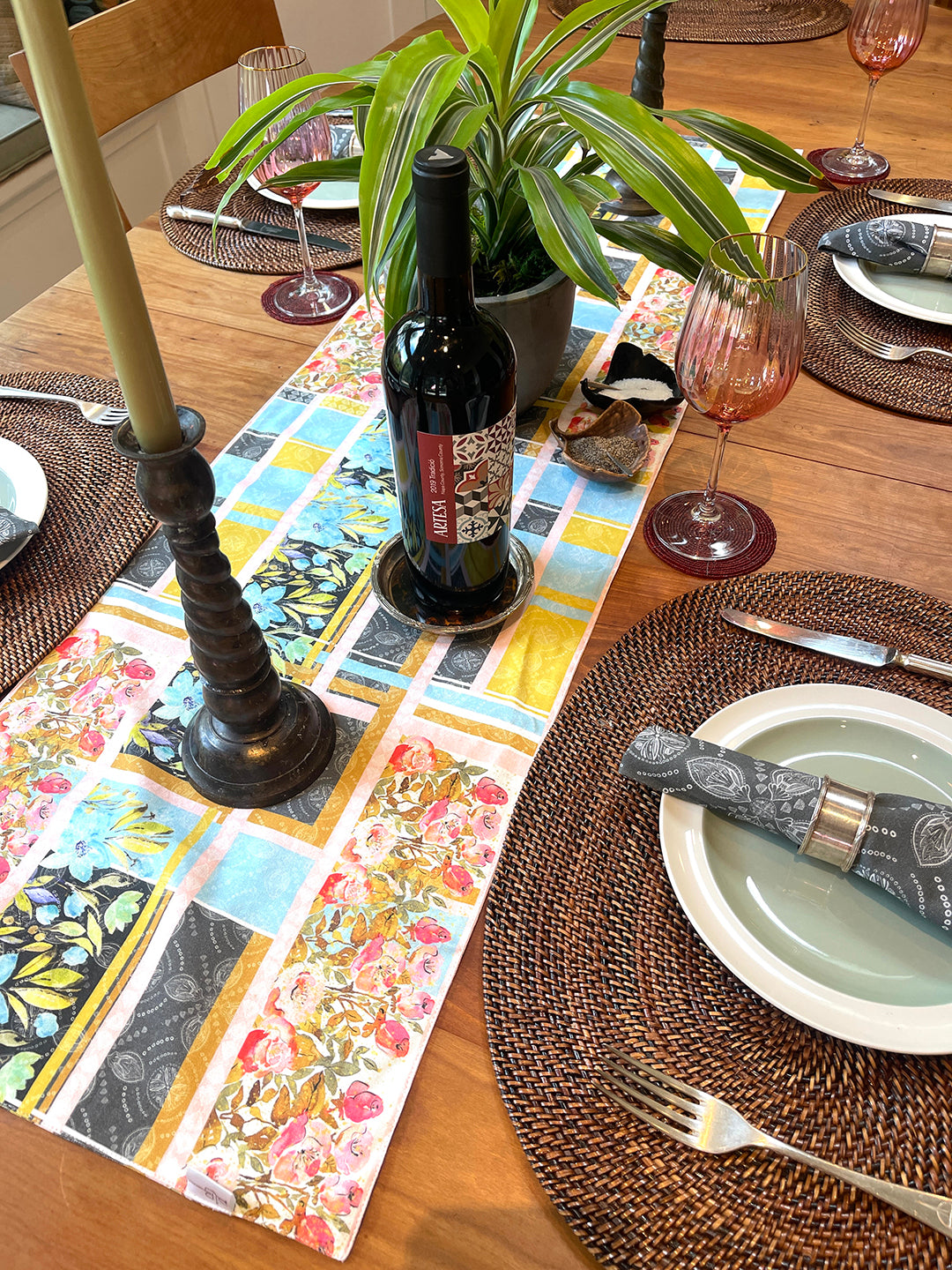 "Oratory" Table Runner