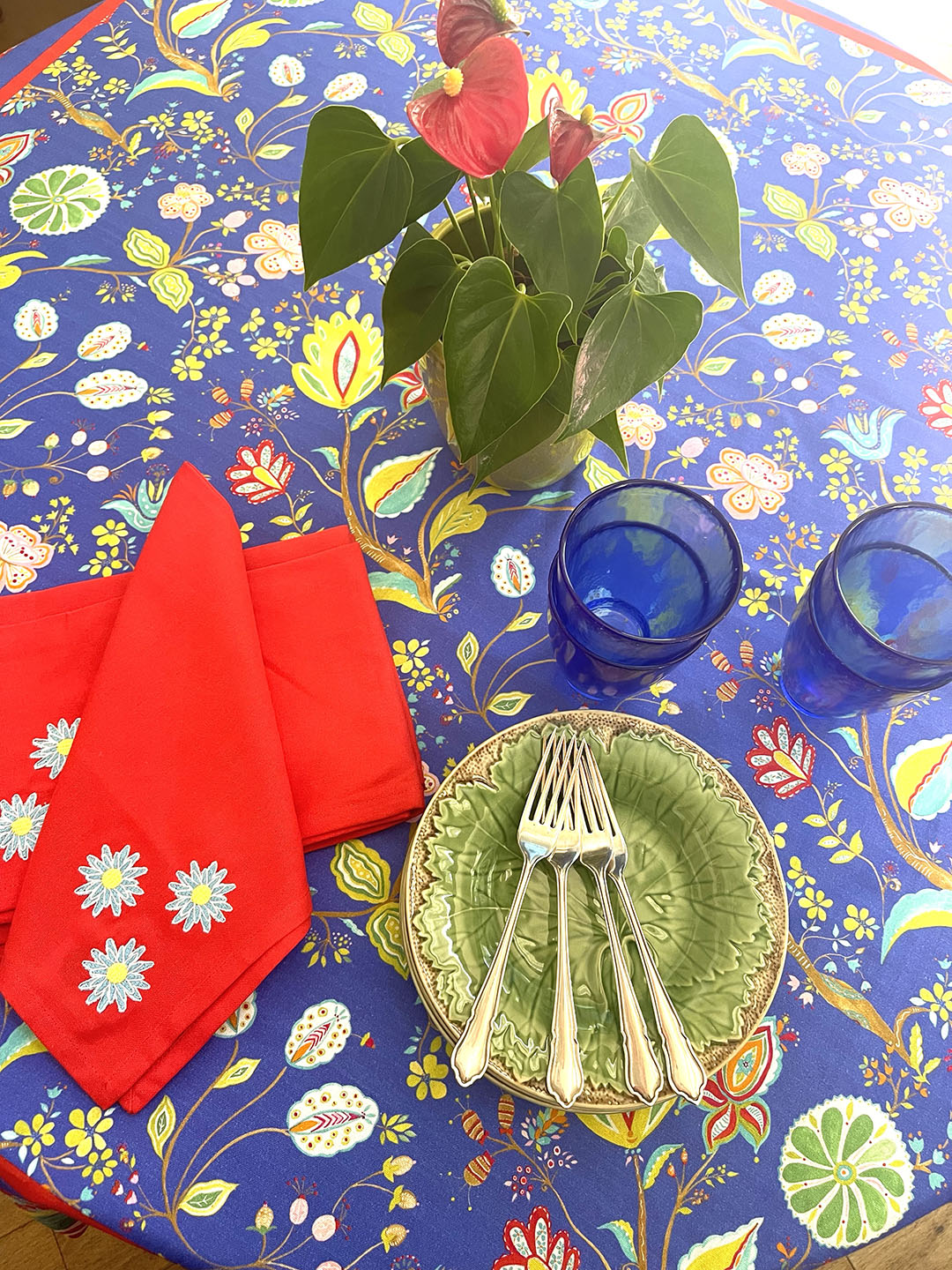 "La Roque Summer" Tablecloth